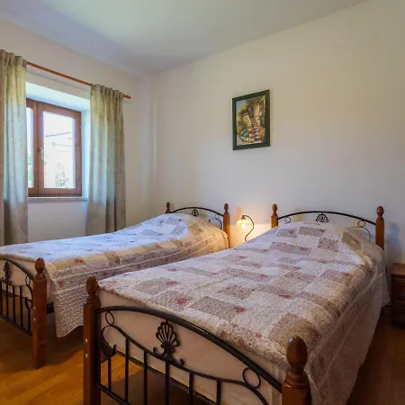 Verbanac By Interhome Nyaraló Labin